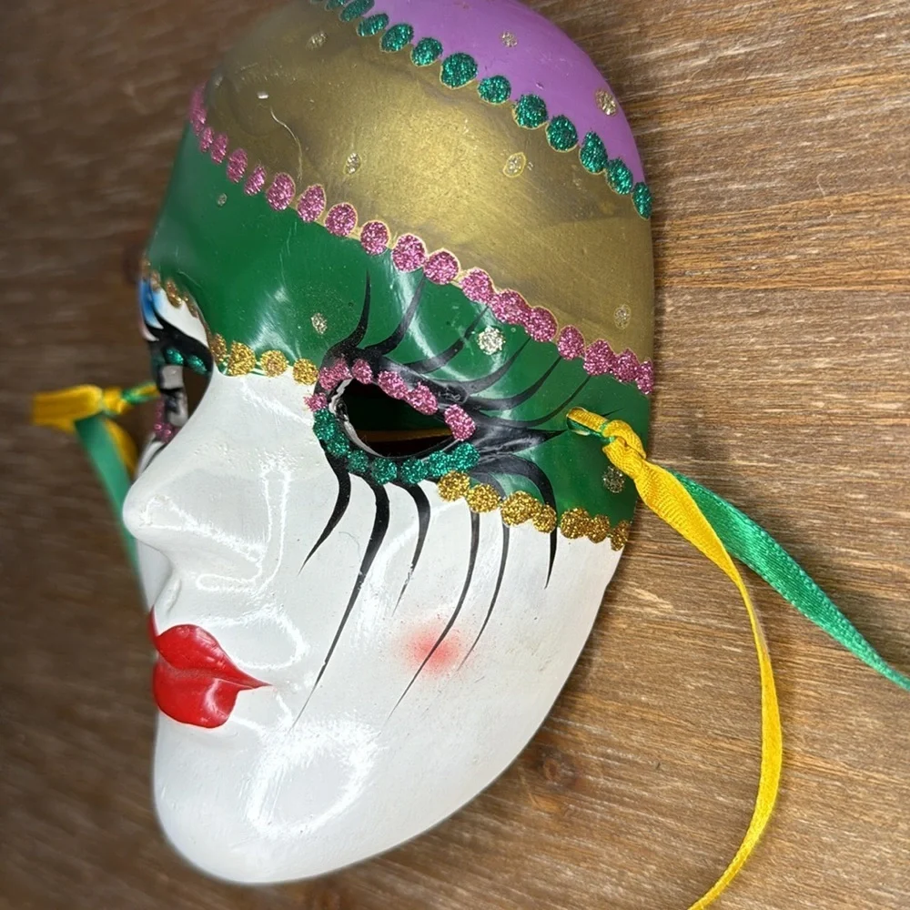 Ceramic Mask Mardi Gras Theme 5.35” x 4”